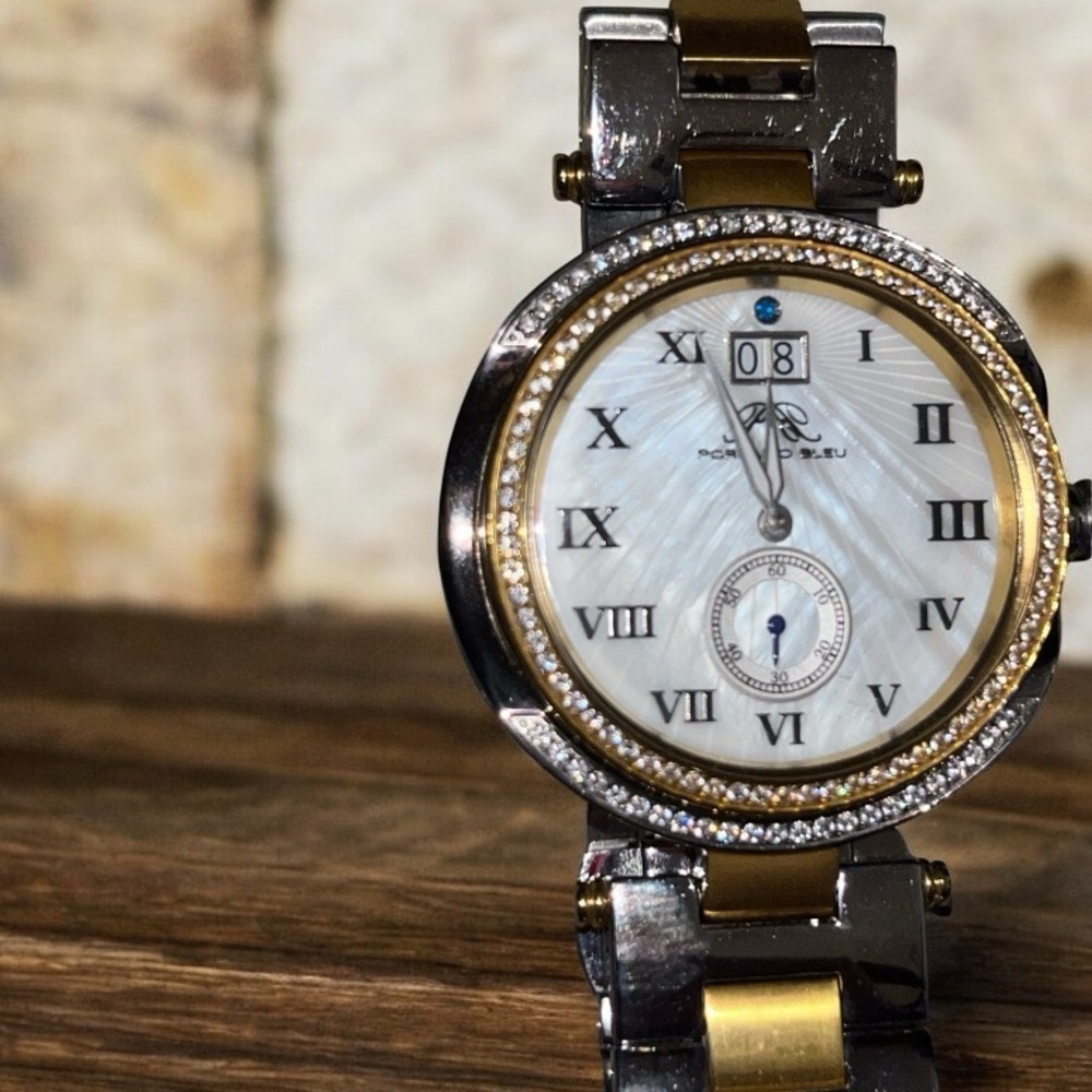 Women’s Porsamo Bleu South Sea Crystal Luxury Women's Watch Like New Condition View 2